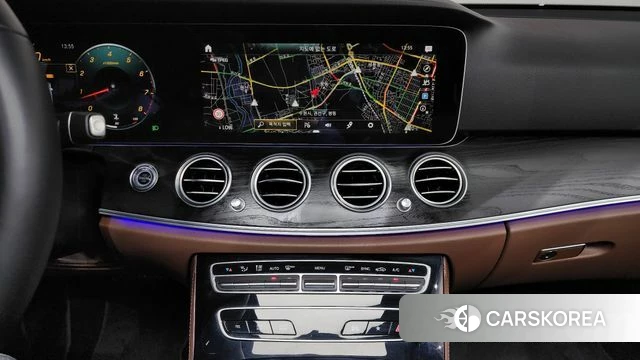 Mercedes-Benz E-Class W213 2022 Белый из Кореи, фото 3