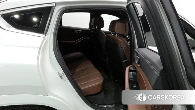 BMW X6 (G06) 2021 Белый из Кореи, фото 3