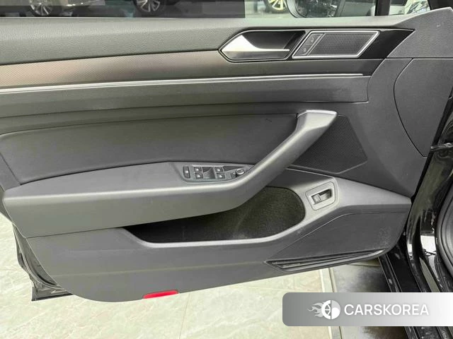 Volkswagen Magotan 2021 Черный из Китая, фото 3
