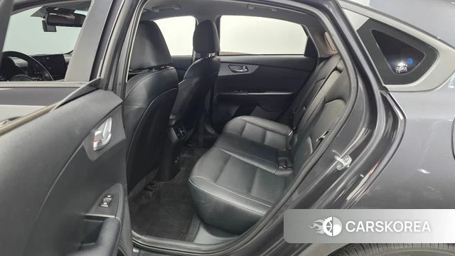 Kia The New K3 2nd generation 2022 Серый из Кореи, фото 3
