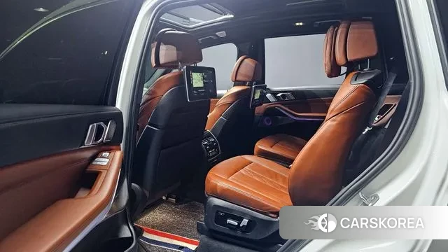 BMW X7 (G07) 2022 Белый из Кореи, фото 3