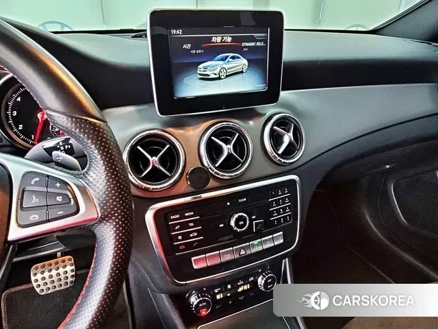 Mercedes-Benz CLA-Class C117 2018 Белый из Кореи, фото 3