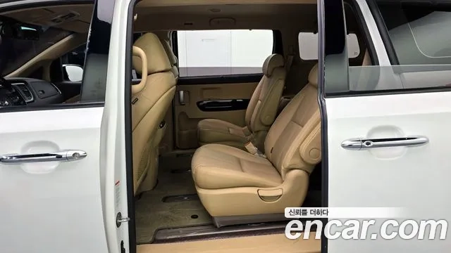 Kia The New Carnival 2018 Белый из Кореи, фото 3
