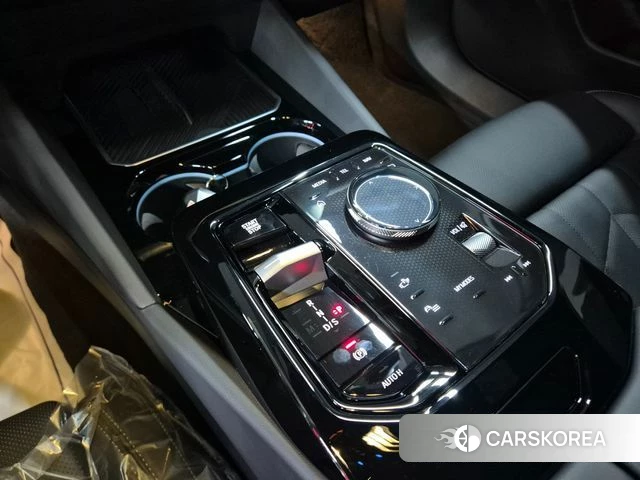 BMW 5 Series (G60) 2026 Черный из Кореи, фото 3