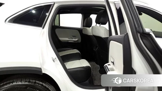 Mercedes-Benz GLA - Class H247 2021 Белый из Кореи, фото 3