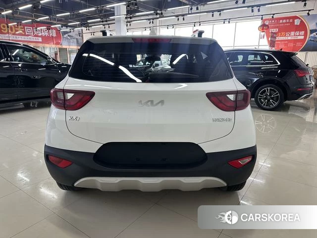 Kia Yi Ran 2022 Белый из Китая, фото 3