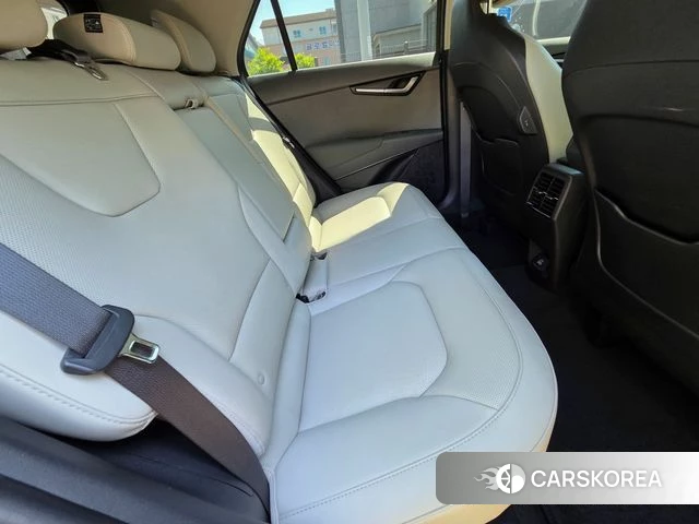 Kia Di Ol Nu Niro 2022 Светло-зеленый из Кореи, фото 3