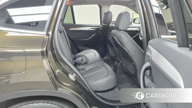 BMW X1 (F48) 2020 Коричневый из Кореи, фото 3