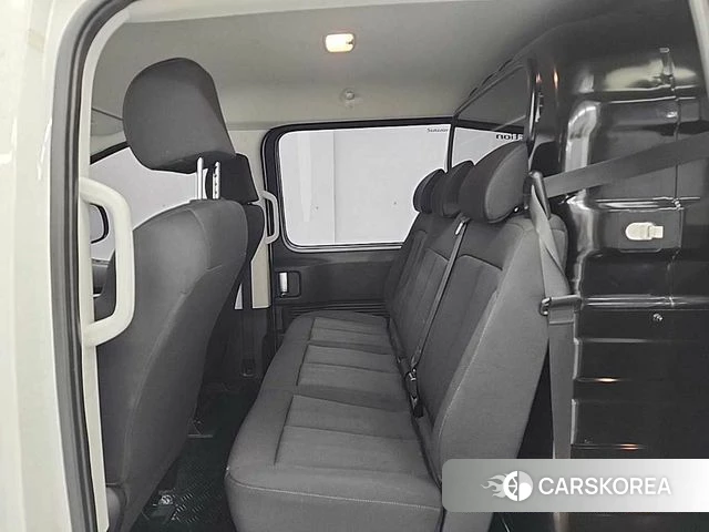 Hyundai Staria 2021 Белый из Кореи, фото 3