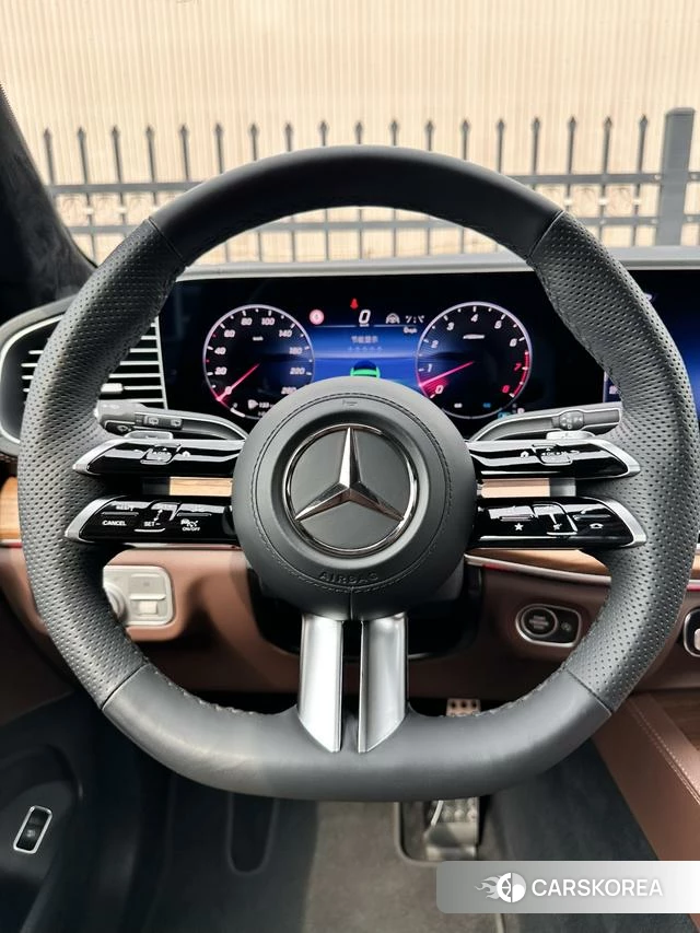 Mercedes-Benz GLS 2024 Темно-серый из Китая, фото 3