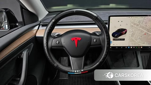 Tesla Model Y 2024 Черный из Кореи, фото 3