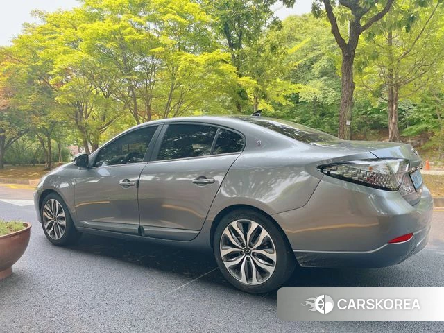 Renault Korea (Samsung) SM3 Z.E. 2020 Серебристо-серый из Кореи, фото 3