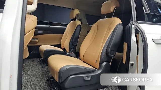 Kia Carnival 4th generation 2022 Белый из Кореи, фото 3