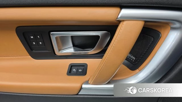 Land Rover Discovery Sports 2018 Белый из Кореи, фото 3