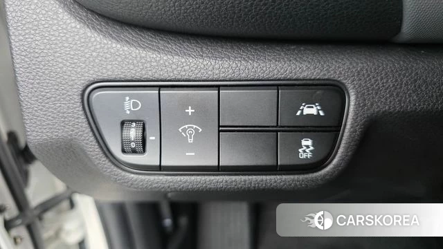 Kia Seltos 2022 Белый из Кореи, фото 3