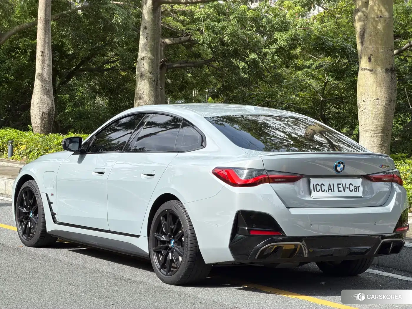 BMW i4 2024 Silver/gray из Китая, фото 3
