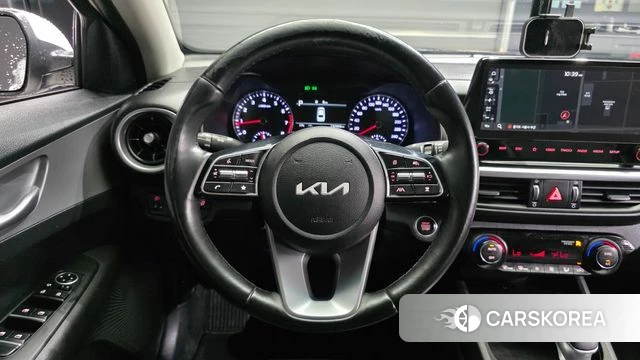 Kia The New K3 2nd generation 2022 Белый из Кореи, фото 3