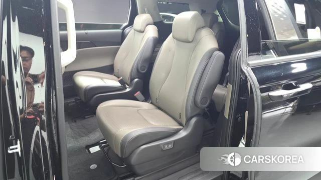 Kia The New Carnival 4th Generation 2024 Черный из Кореи, фото 3