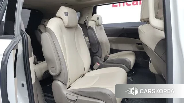 Kia Carnival 4th generation 2023 Белый из Кореи, фото 3