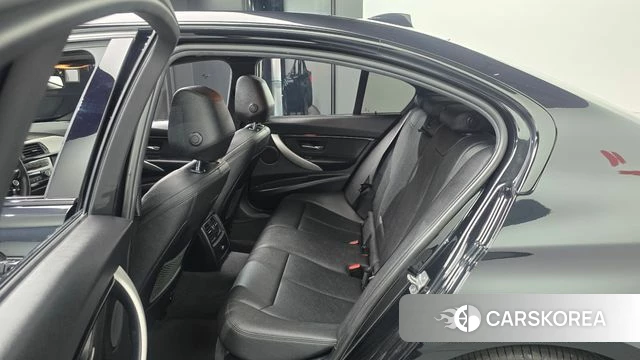 BMW 3 Series (F30) 2018 Черный из Кореи, фото 3