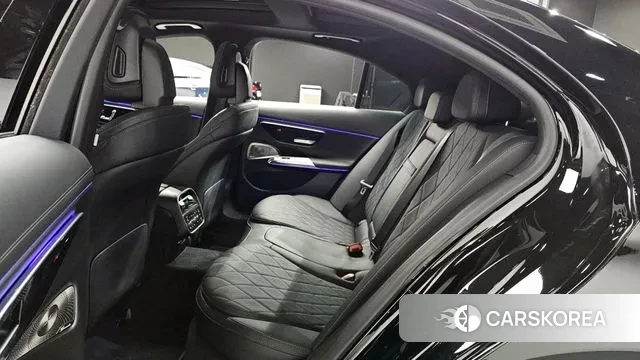 Mercedes-Benz E-Class W214 2024 Черный из Кореи, фото 3