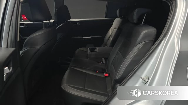 Kia Sportage The Bold 2021 Серебряный из Кореи, фото 3