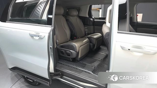 Kia The New Carnival 4th Generation 2024 Серебряный из Кореи, фото 3