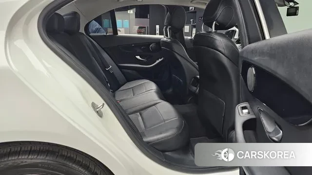 Mercedes-Benz C-Class W205 2018 Белый из Кореи, фото 3