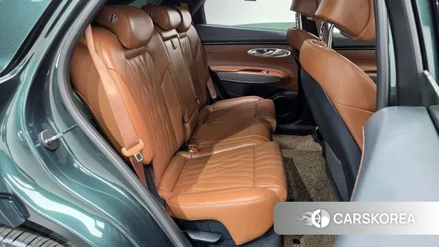 Genesis GV70 2021 Темно-зеленый из Кореи, фото 3