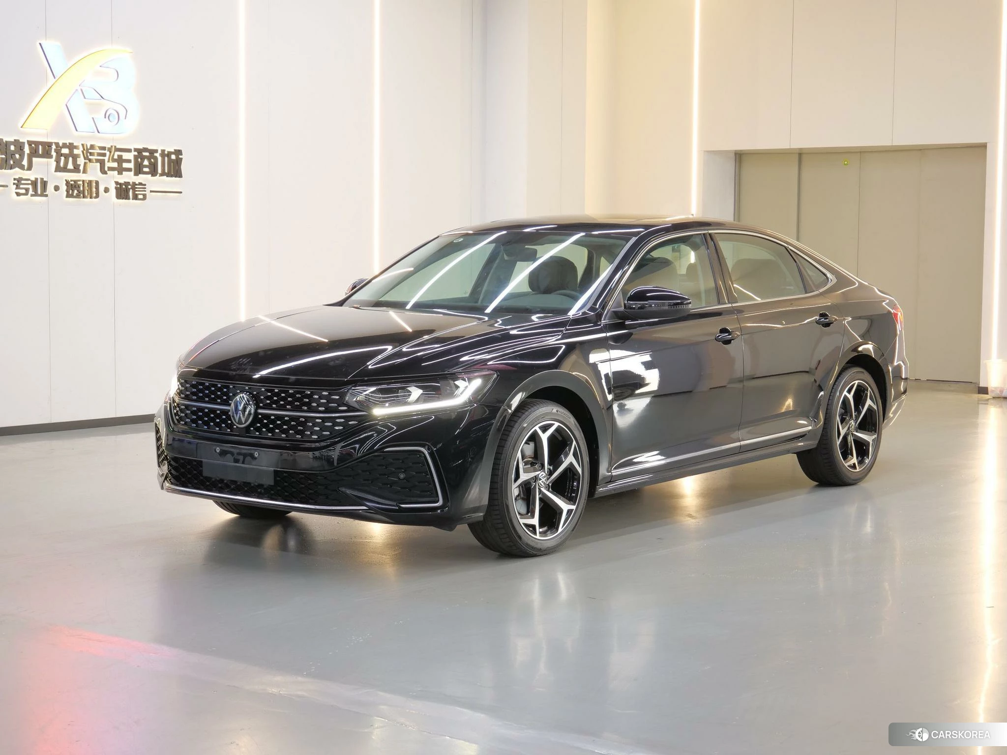 Volkswagen Passat 2024 Черный из Китая, фото 3