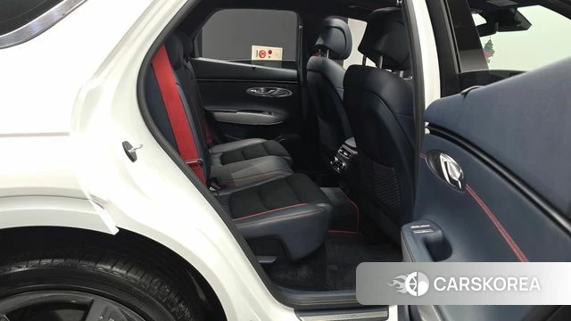 Genesis GV70 2022 Белый из Кореи, фото 3
