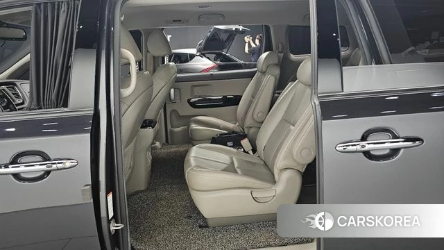 Kia The New Carnival 2018 Серый из Кореи, фото 3