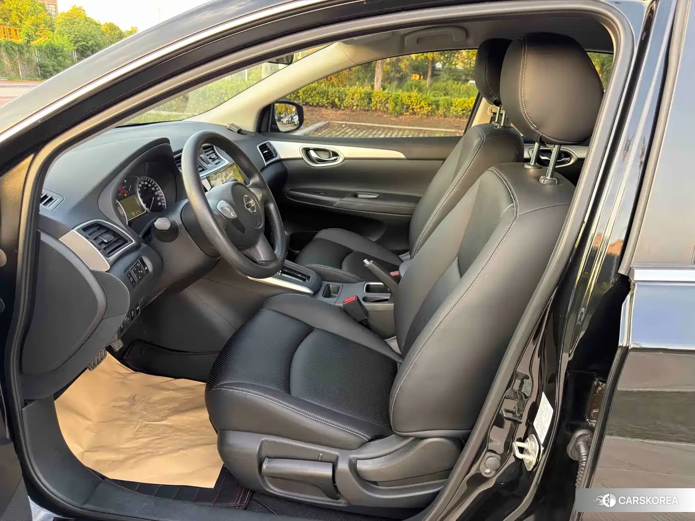 Nissan Sylphy 2023 Черный из Китая, фото 3