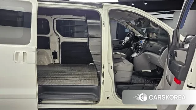 Hyundai The New Grand Starex 2019 Белый из Кореи, фото 3