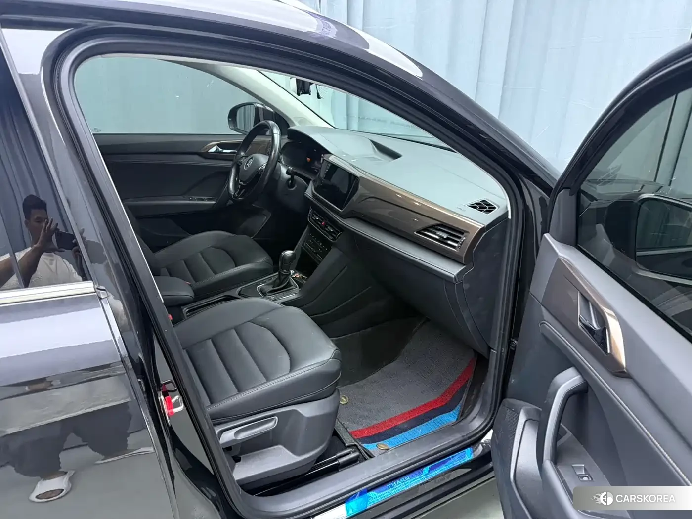 Volkswagen Tharu 2023 Silver/gray из Китая, фото 3