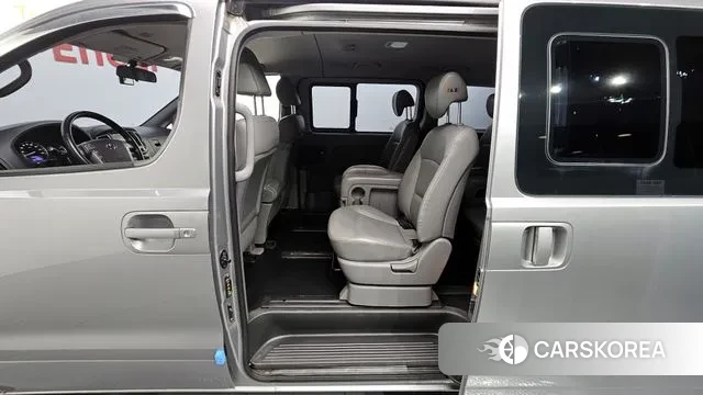 Hyundai The New Grand Starex 2018 Серебряный из Кореи, фото 3