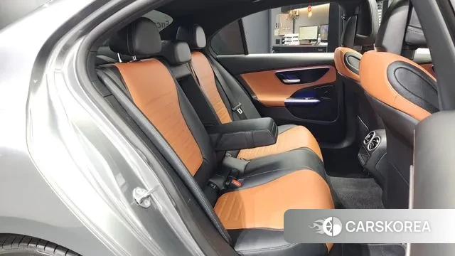 Mercedes-Benz C-Class W206 2023 Серый из Кореи, фото 3