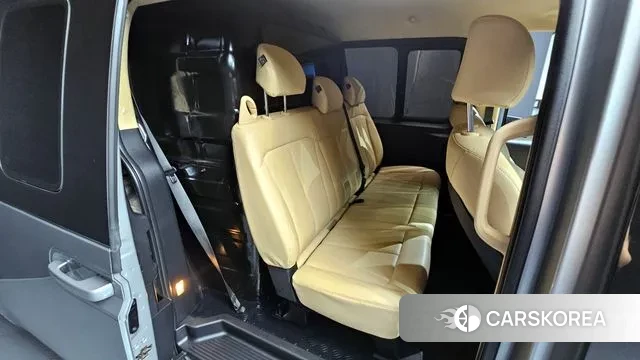 Hyundai Staria 2021 Серебряный из Кореи, фото 3