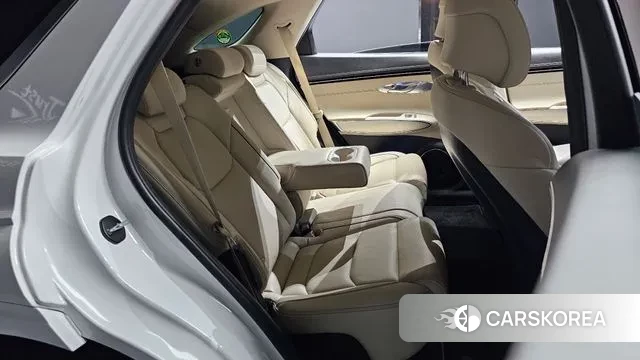 Genesis GV70 2023 Белый из Кореи, фото 3