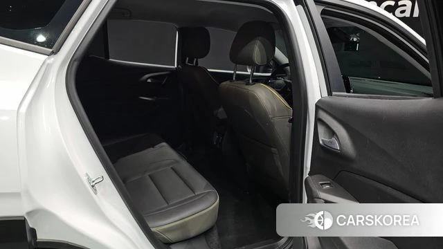 Chevrolet (GM Daewoo) Trax Crossover 2023 Белый из Кореи, фото 3