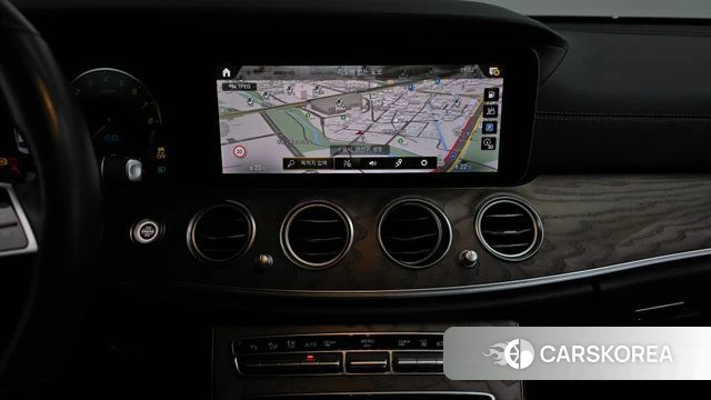 Mercedes-Benz E-Class W213 2021 Черный из Кореи, фото 3
