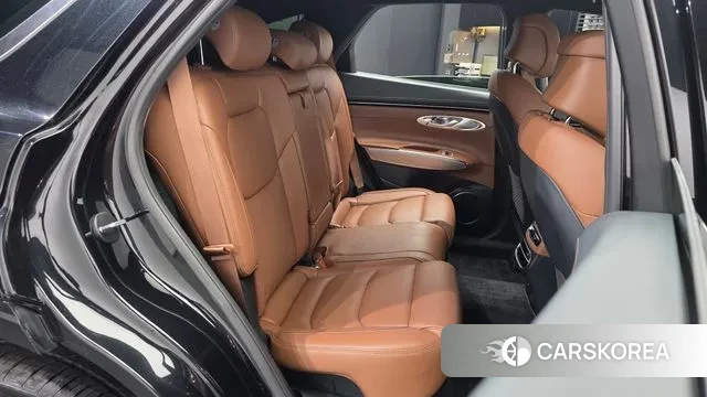 Genesis GV70 2023 Черный из Кореи, фото 3