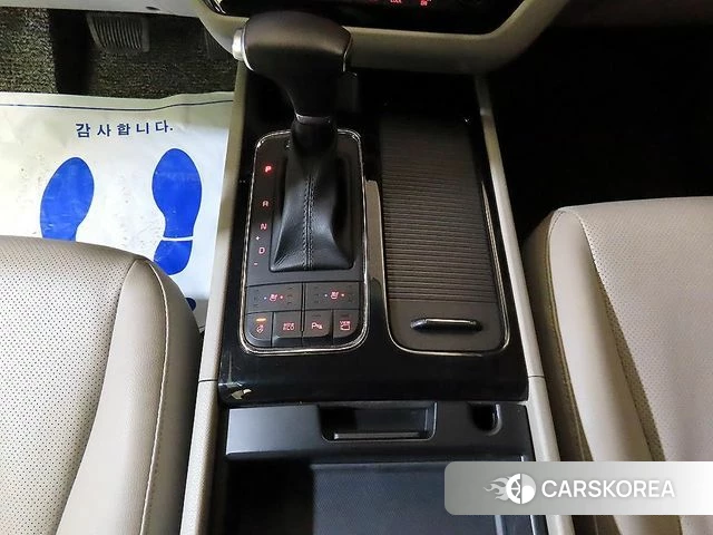 Kia All New Carnival 2018 Белый из Кореи, фото 3