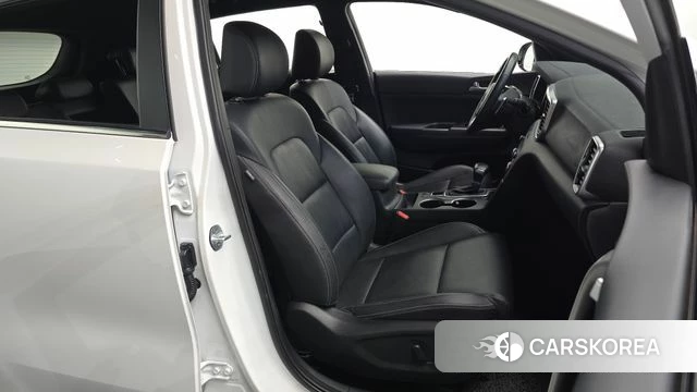 Kia Sportage The Bold 2018 Белый из Кореи, фото 3