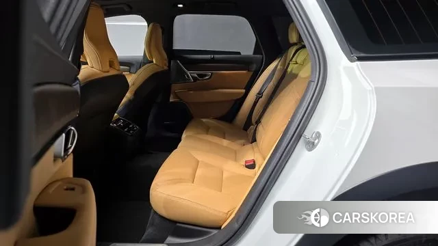 Volvo V90 Cross-Country 2024 Белый из Кореи, фото 3