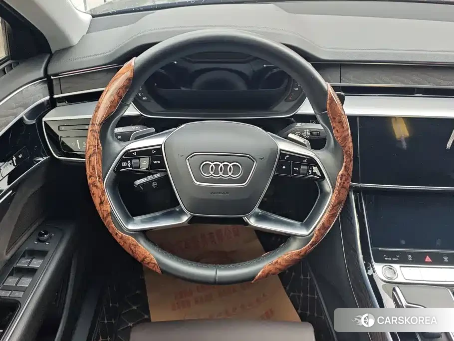 Audi A8 2023 Черный из Китая, фото 3