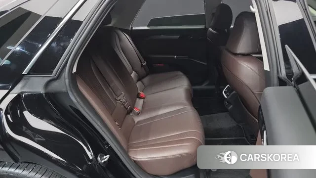 Hyundai Grandeur Hybrid (GN7) 2023 Черный из Кореи, фото 3