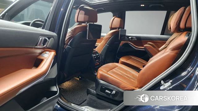 BMW X7 (G07) 2021 Черный из Кореи, фото 3