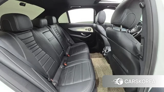 Mercedes-Benz E-Class W213 2021 Белый из Кореи, фото 3