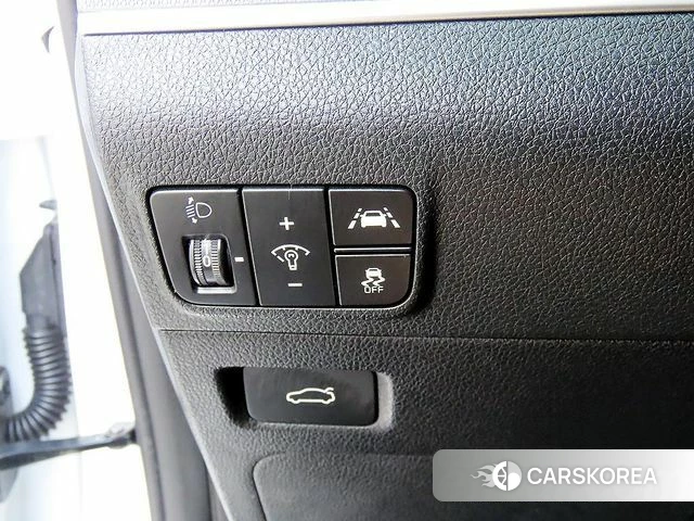 Kia K5 3rd generation 2023 Белый из Кореи, фото 3